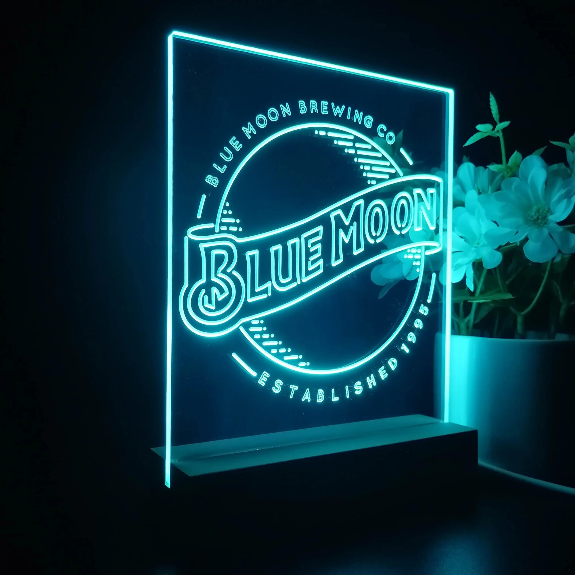 Blue Moon Bar 3D Illusion Night Light Desk Lamp - Image 5