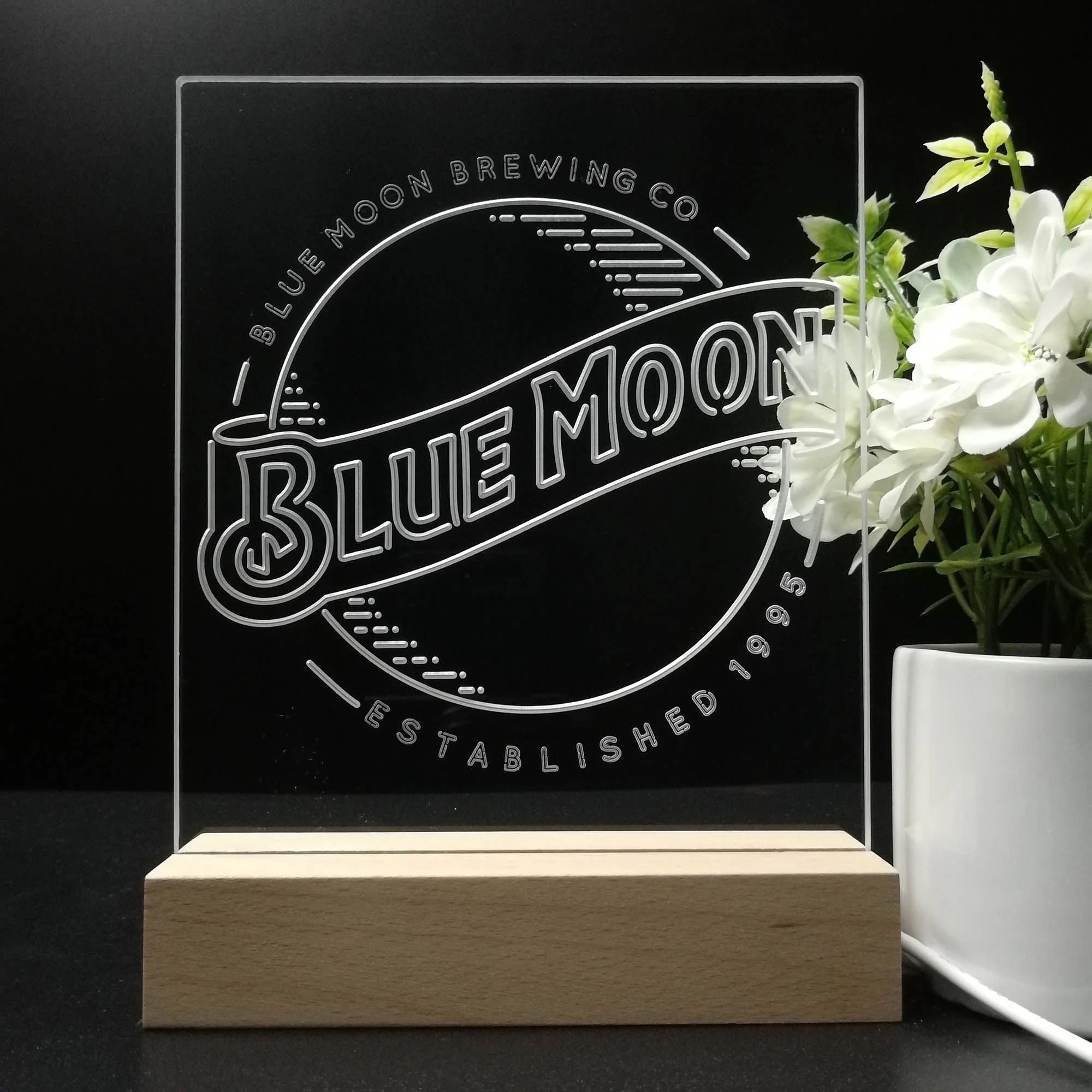 Blue Moon Bar 3D Illusion Night Light Desk Lamp - Image 8